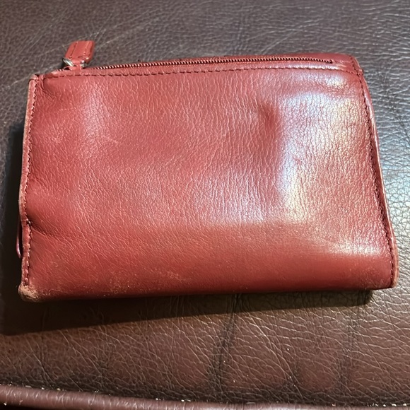 Fossil Ladies Wallet Red 5.25 x 4.5 - Picture 2 of 3